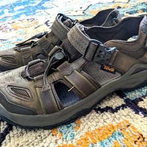 Men's Teva Omnium Hiking Sandals- size 12